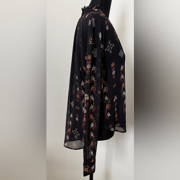 Anthropologie Pilcro Long Sleeve Blouse - Picture 2 of 5